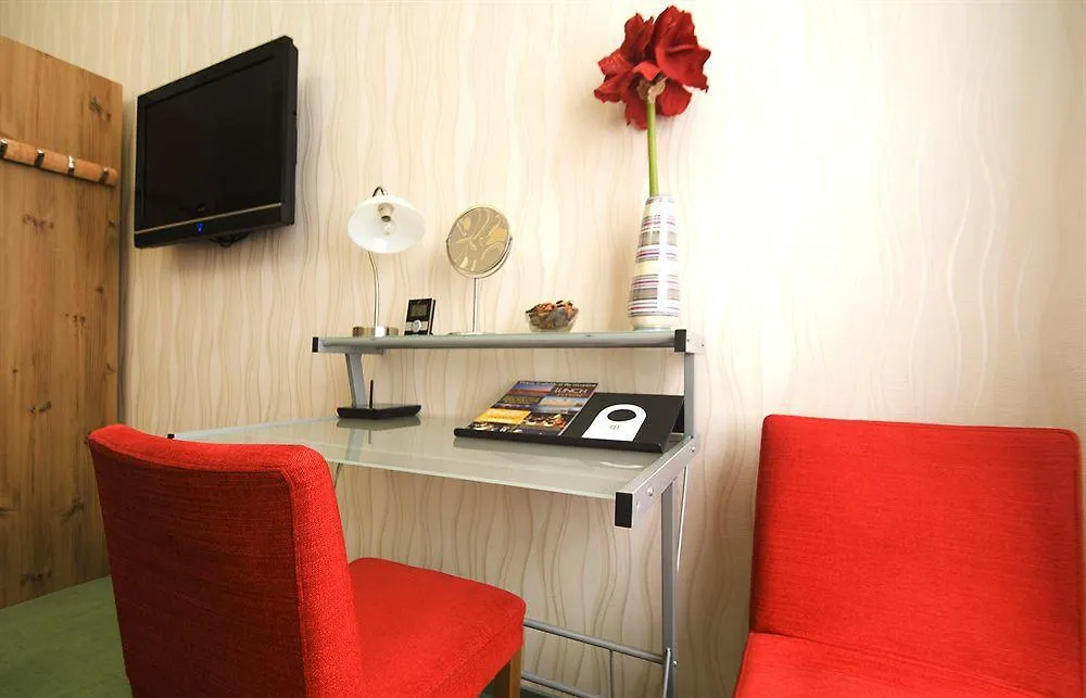 Budapest Guestrooms 3*,  Hungary