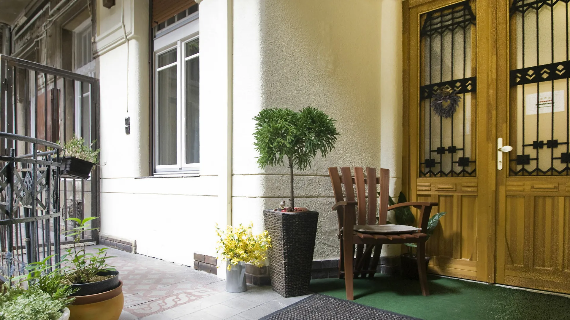 Budapest Guestrooms Guest house