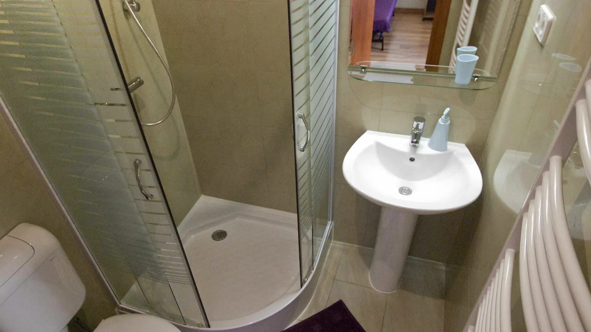 Budapest Guestrooms 3*,